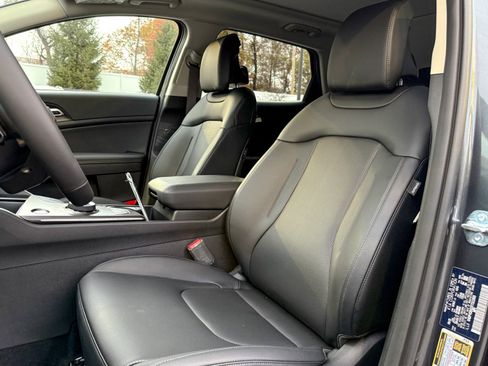 New 2026 Kia Sportage EX image 13