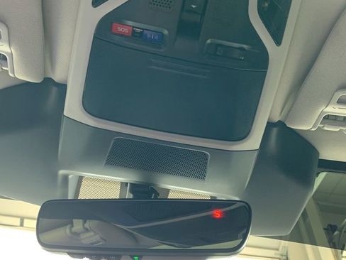 Certified 2025 Subaru Outback Limited image 10