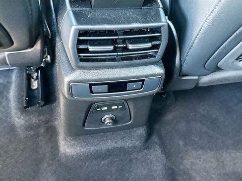 Used 2023 Audi Q4 e-tron Premium w/ Convenience Package image 19