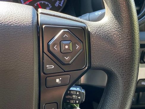 Used 2022 Toyota Tacoma SR RWD image 18