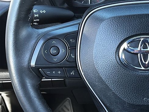 Used 2024 Toyota Corolla SE image 12