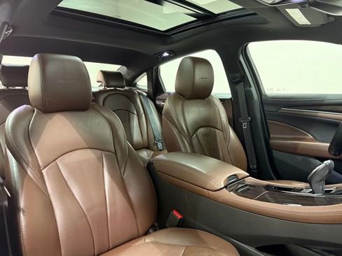 Used 2019 Buick LaCrosse Avenir w/ Driver Confidence Package II image 27
