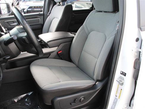 Used 2023 RAM 1500 Big Horn AWD/4WD image 10