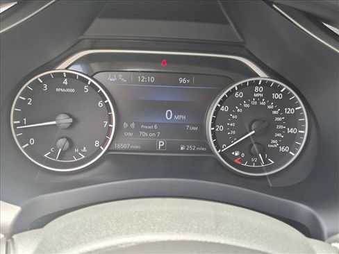 Certified 2024 Nissan Murano SV w/ SV Midnight Edition Package FWD image 11