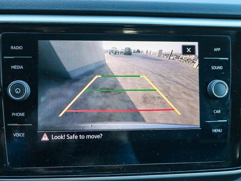 Used 2022 Volkswagen Atlas SE image 25