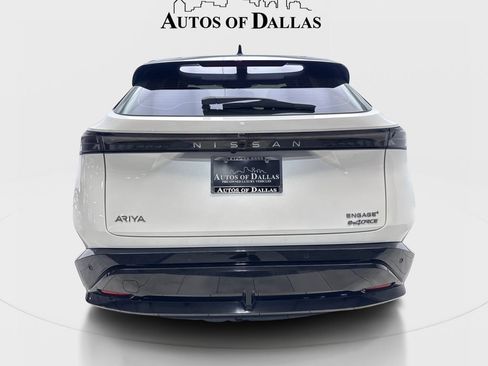 Used 2024 Nissan Ariya AWD image 7