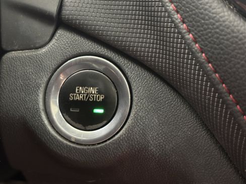 Used 2022 Chevrolet Equinox RS w/ Infotainment Package AWD/4WD image 19