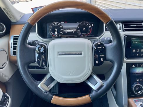 Used 2019 Land Rover Range Rover Supercharged AWD/4WD image 21