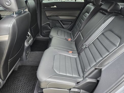 Used 2023 Volkswagen Atlas Cross Sport SEL Premium R-Line AWD/4WD image 18