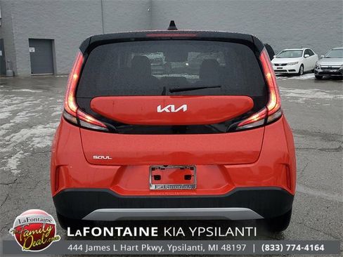 Certified 2025 Kia Soul LX image 5