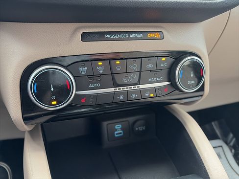 Used 2022 Ford Escape SE w/ Convenience Package image 21