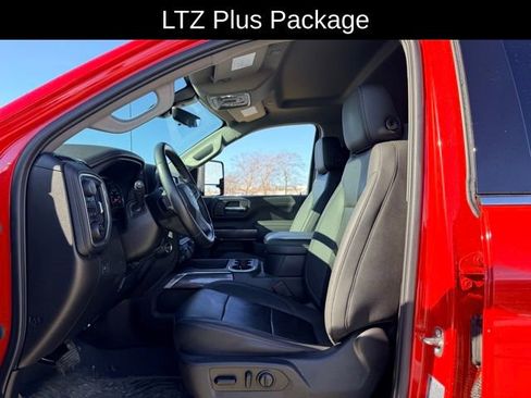 Used 2023 Chevrolet Silverado 2500 LTZ w/ LTZ Plus Package image 8