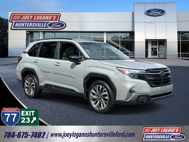 Used 2025 Subaru Forester Touring w/ Popular Package - Touring AWD/4WD image 1