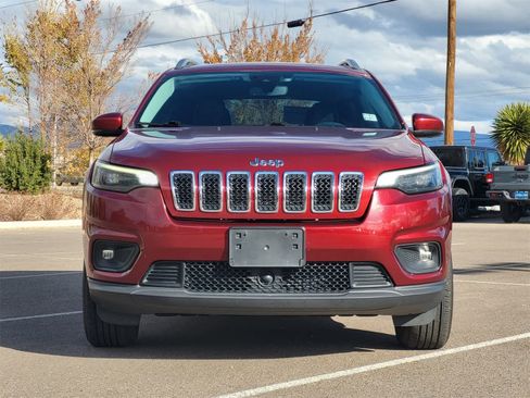 Used 2021 Jeep Cherokee Latitude Lux w/ Comfort/Convenience Group image 2