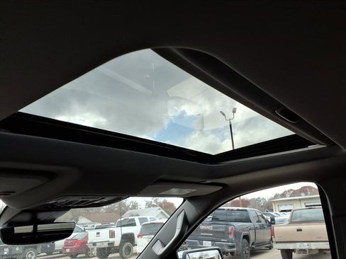 New 2026 GMC Sierra 1500 Denali w/ Denali Reserve Package image 14