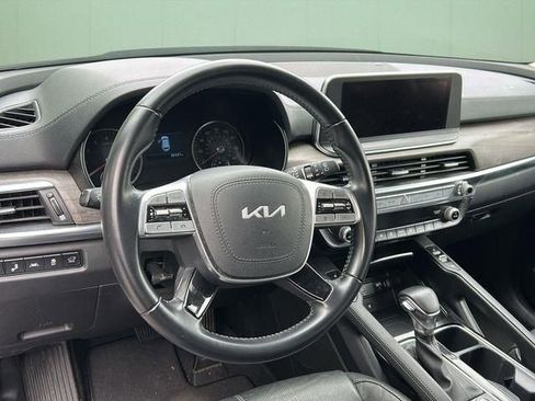 Used 2022 Kia Telluride EX w/ EX Premium Package FWD image 17
