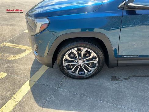 Used 2019 GMC Terrain SLT w/ Preferred Package image 9