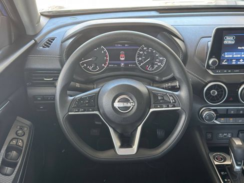 Used 2025 Nissan Sentra SV FWD image 22