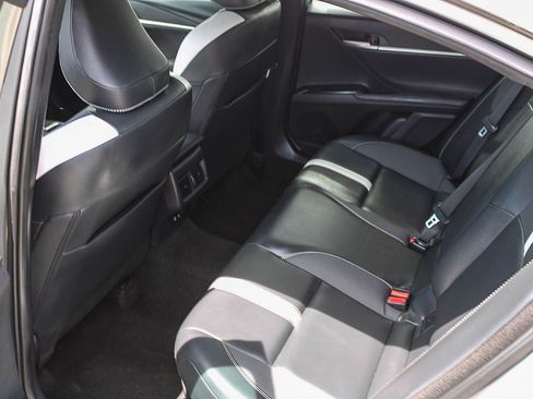 Used 2025 Toyota Camry SE FWD image 20