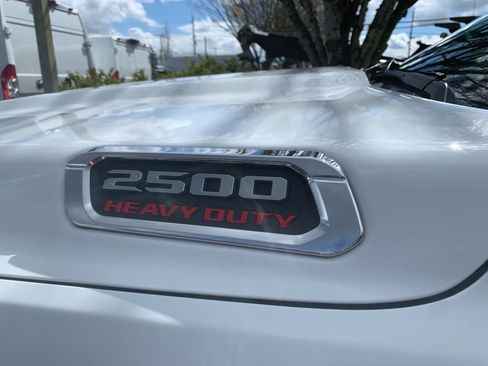 Used 2023 RAM 2500 Big Horn w/ Level 1 Equipment Group image 9