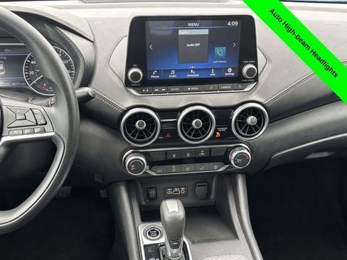 Used 2024 Nissan Sentra SV FWD image 27