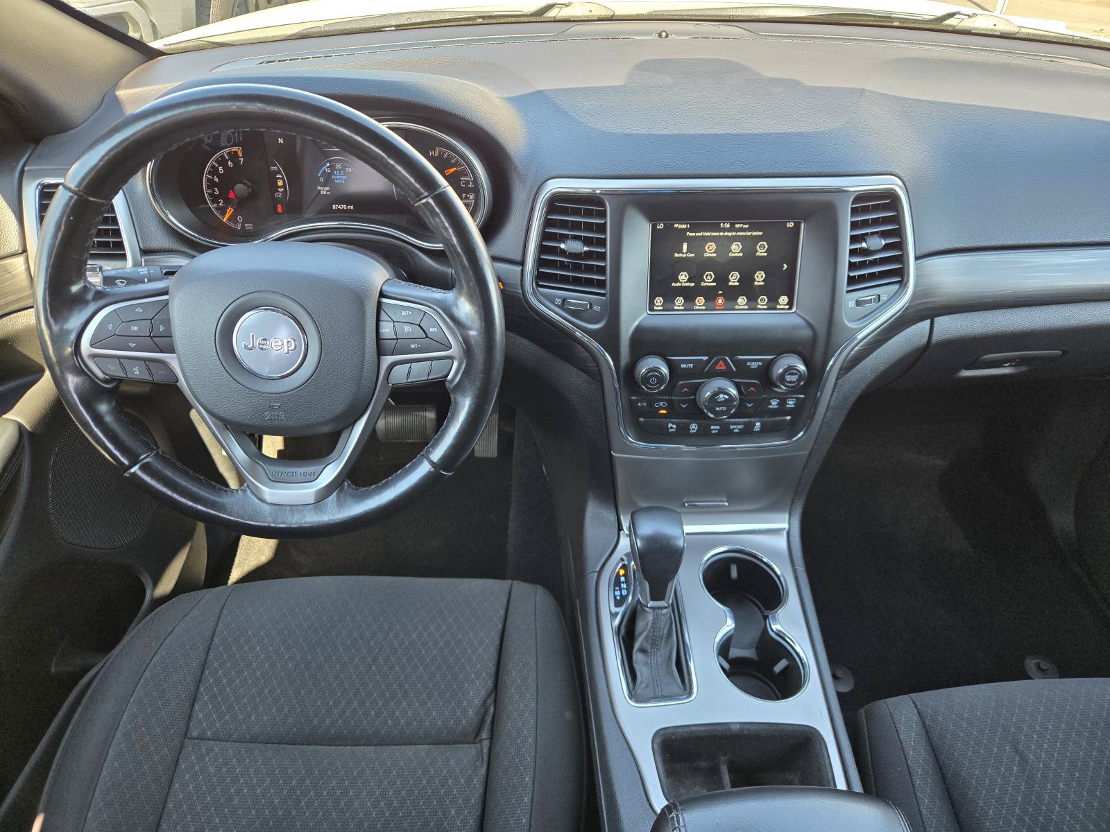Used 2021 Jeep Grand Cherokee Laredo RWD image 6