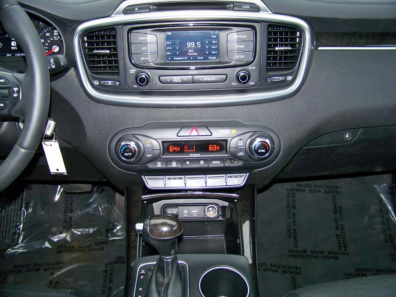 Used 2016 Kia Sorento EX AWD/4WD image 39