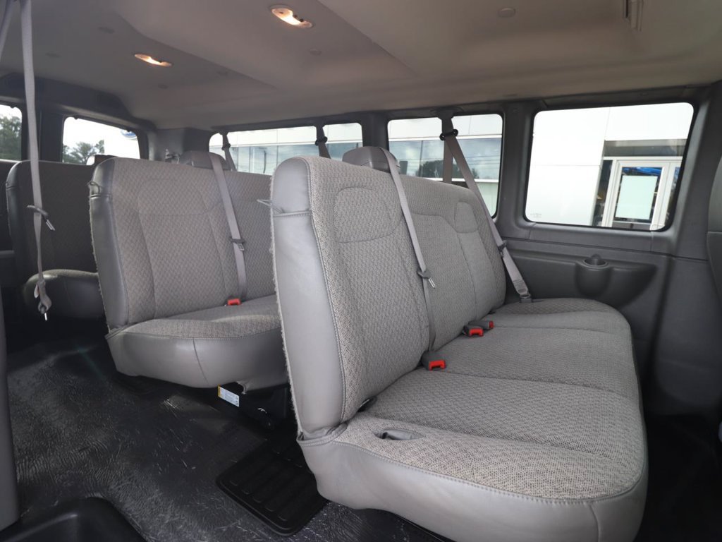 Used 2025 Chevrolet Express 3500 LT w/ LT Preferred Equipment Group RWD image 12