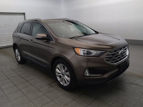 Used 2019 Ford Edge Titanium AWD/4WD image 13