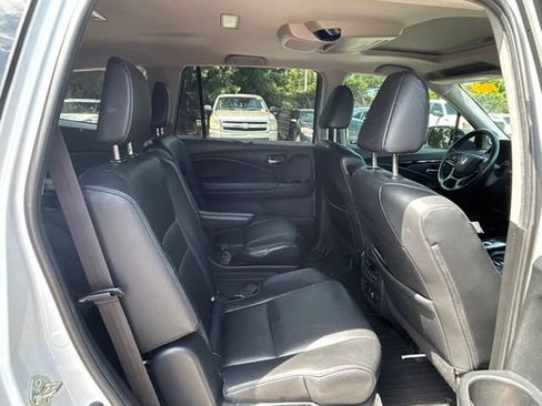 Used 2021 Honda Pilot Touring image 15