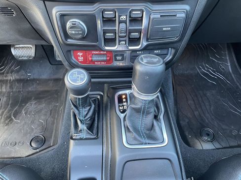 Used 2022 Jeep Wrangler Unlimited Rubicon 4xe w/ Safety Group image 20