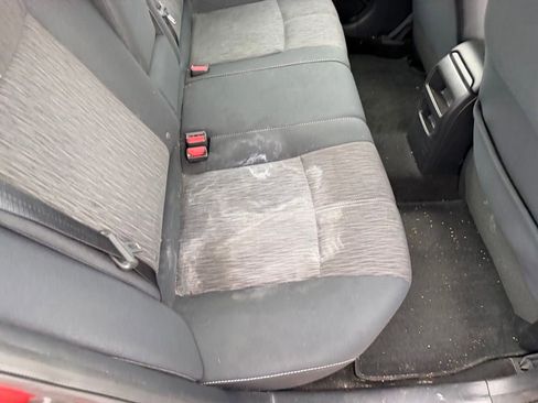 Used 2015 Nissan Sentra SV w/ Cold Weather Package FWD image 18