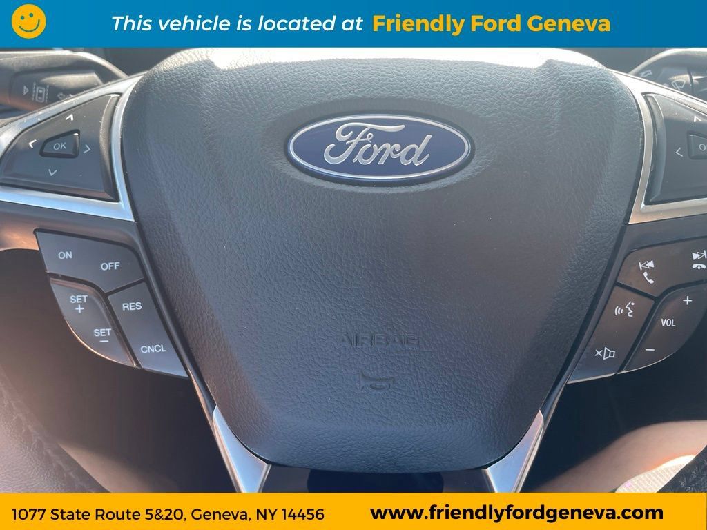 Used 2023 Ford Edge SEL w/ Sport Appearance Package AWD/4WD image 17