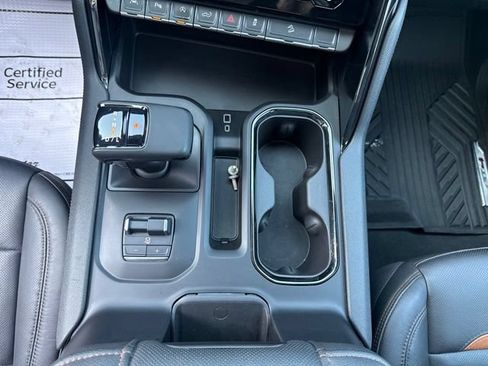 Used 2024 GMC Sierra 1500 AT4 w/ Technology Package AWD/4WD image 26