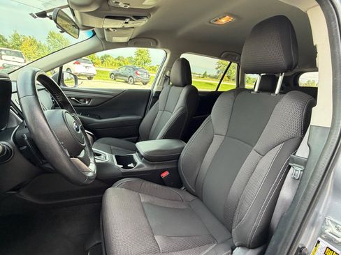 Used 2022 Subaru Outback Premium AWD/4WD image 9