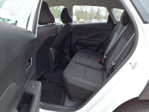 New 2026 Hyundai Kona SE image 15