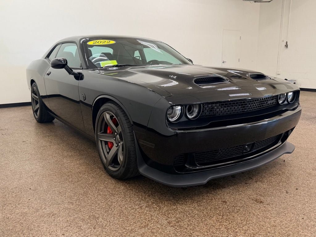 Used 2022 Dodge Challenger SRT Hellcat w/ Plus Package RWD image 8