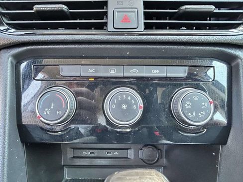 Used 2025 Volkswagen Taos S FWD image 19