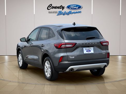 Used 2025 Ford Escape Active AWD/4WD image 8