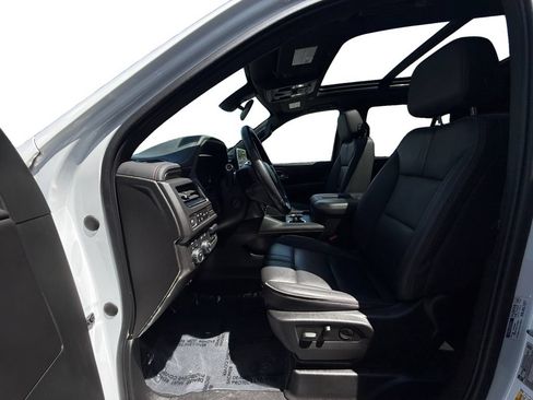 Used 2022 Chevrolet Tahoe RST w/ Luxury Package AWD/4WD image 9