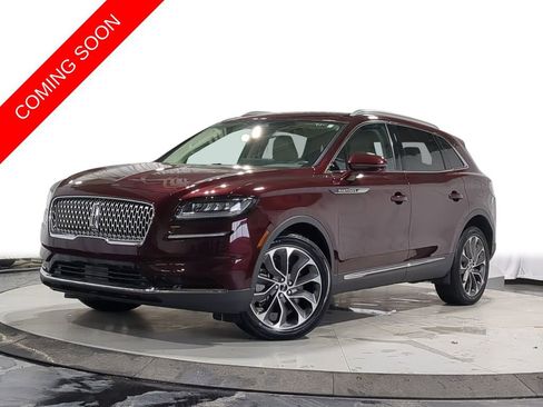 Used 2023 Lincoln Nautilus Reserve image 1