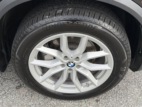 Used 2019 BMW X5 xDrive40i w/ Convenience Package image 32