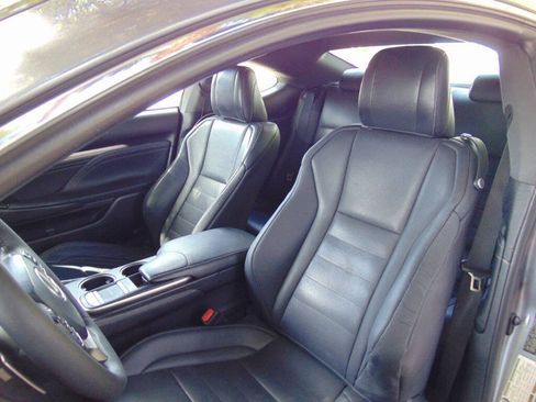 Used 2015 Lexus RC 350 w/ Luxury Package RWD image 27