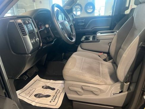 Used 2018 Chevrolet Silverado 1500 Custom w/ Custom Value Package AWD/4WD image 20