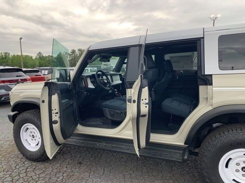 New 2026 Ford Bronco Heritage Edition AWD/4WD image 18