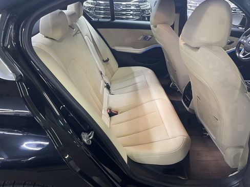 Used 2020 BMW 330i xDrive Sedan w/ Premium Package image 19