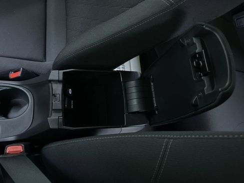 Used 2025 Toyota Corolla LE image 25