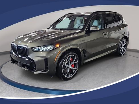New 2026 BMW X5 xDrive50e w/ M Sport Package AWD/4WD image 1