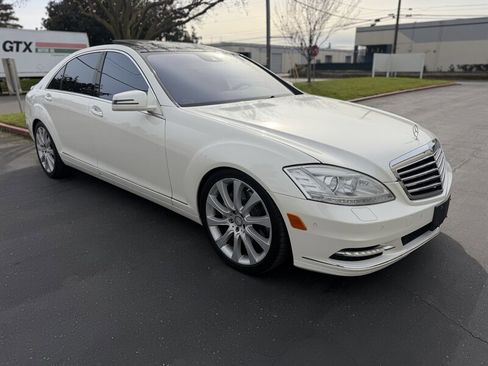 Used 2013 Mercedes-Benz S 550 image 3