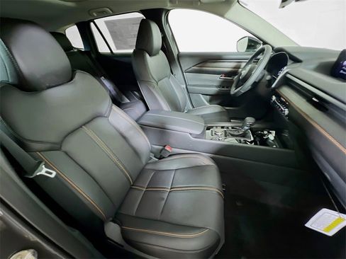 Used 2025 MAZDA CX-50 AWD 2.5 S w/ Cargo Package image 23